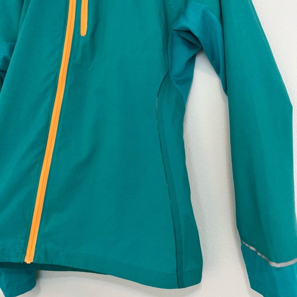 The North Face Teal Flight Series Zip Front Lightweight Windbreaker Jacket - Picture 6 of 15